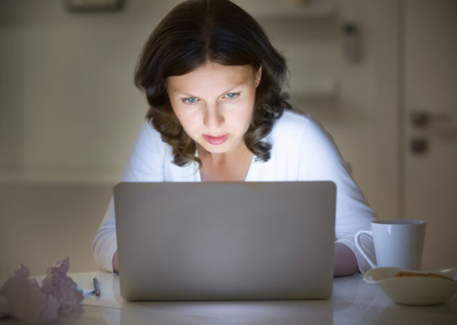 Satu tombol, langsung siap kerja: pintasan yang menata desktop dan mengembalikan tata letak dalam sekejap